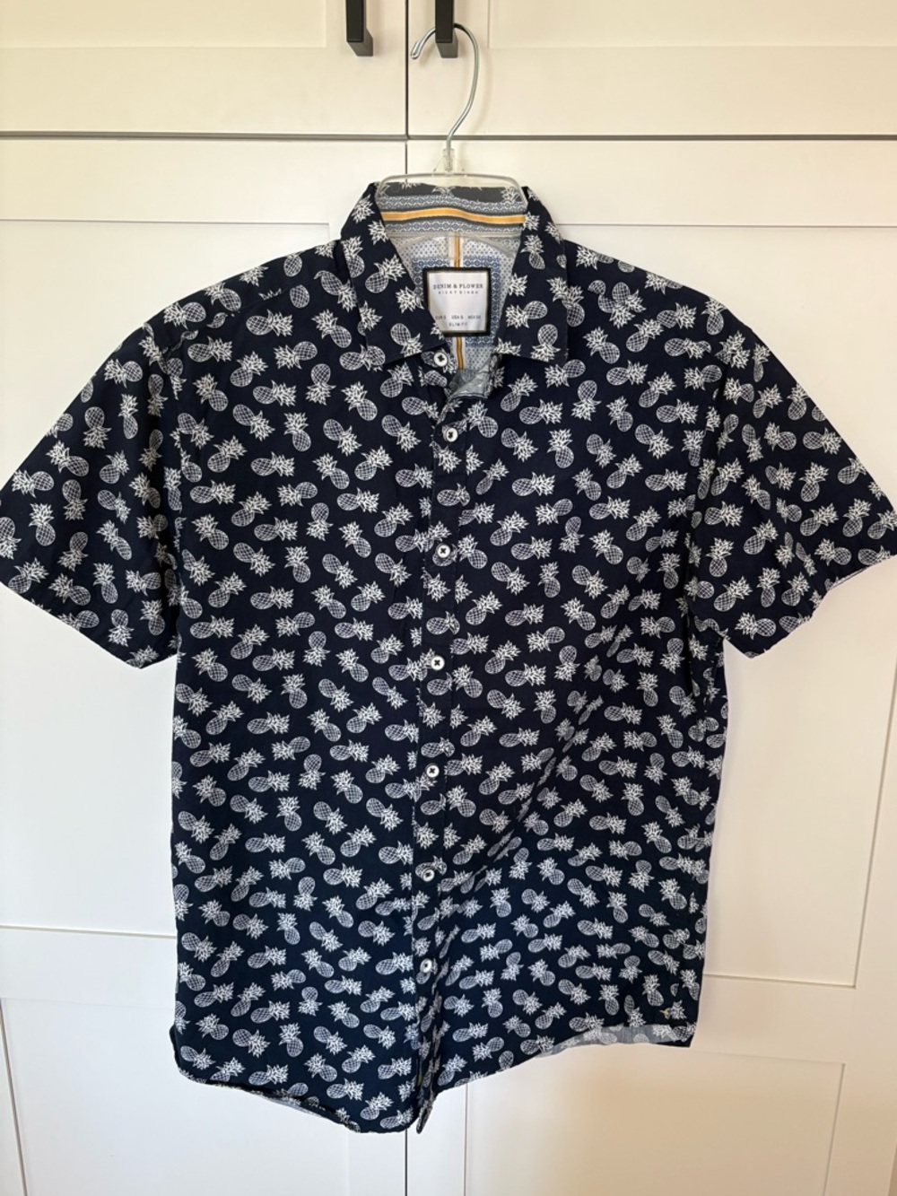 Denim & Flower Navy Short-Sleeve Pineapple Print Button-Down Shirt